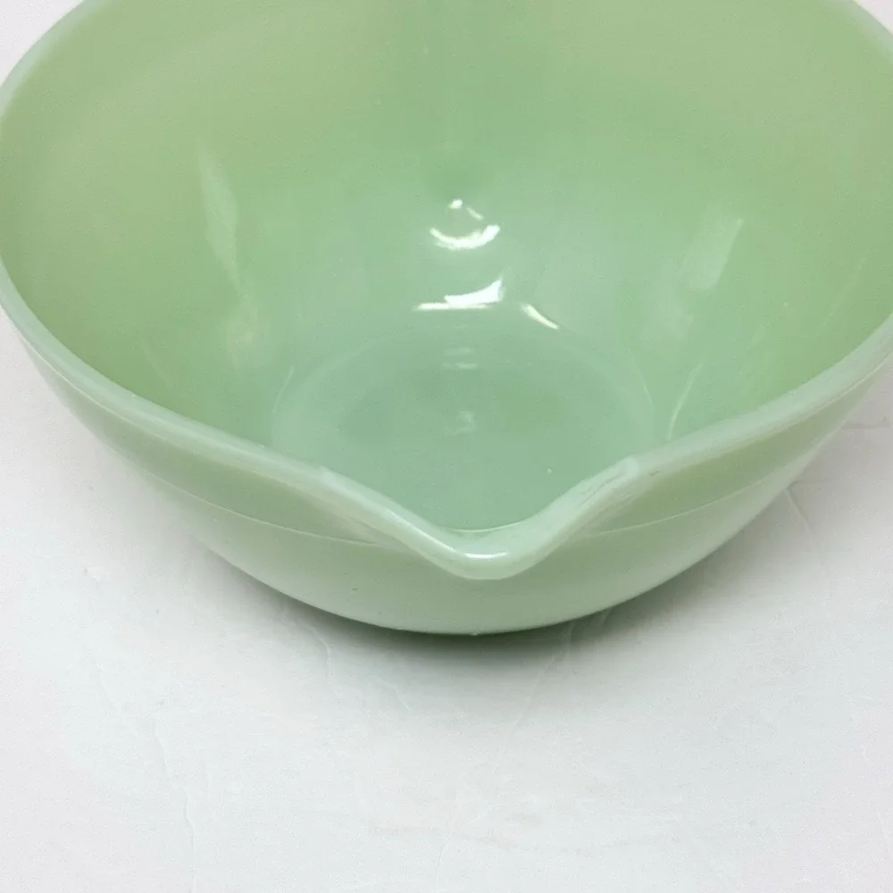 Vintage Anchor Hocking Fire King Jadeite 7.5
